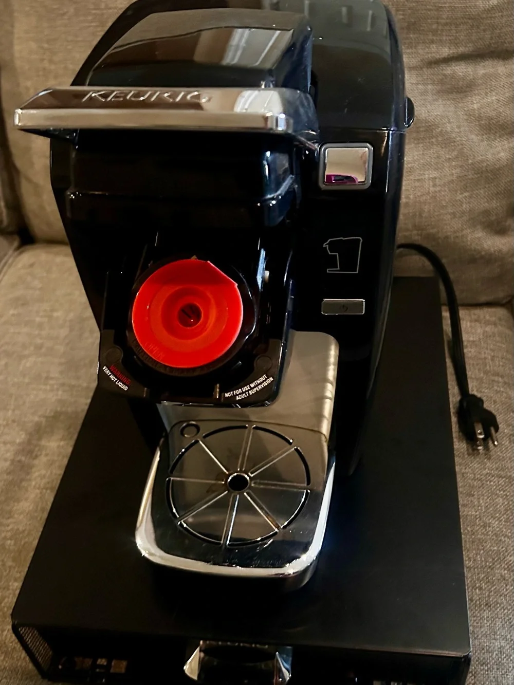 Keurig Black and Silver Single-Serve Coffee Brewer